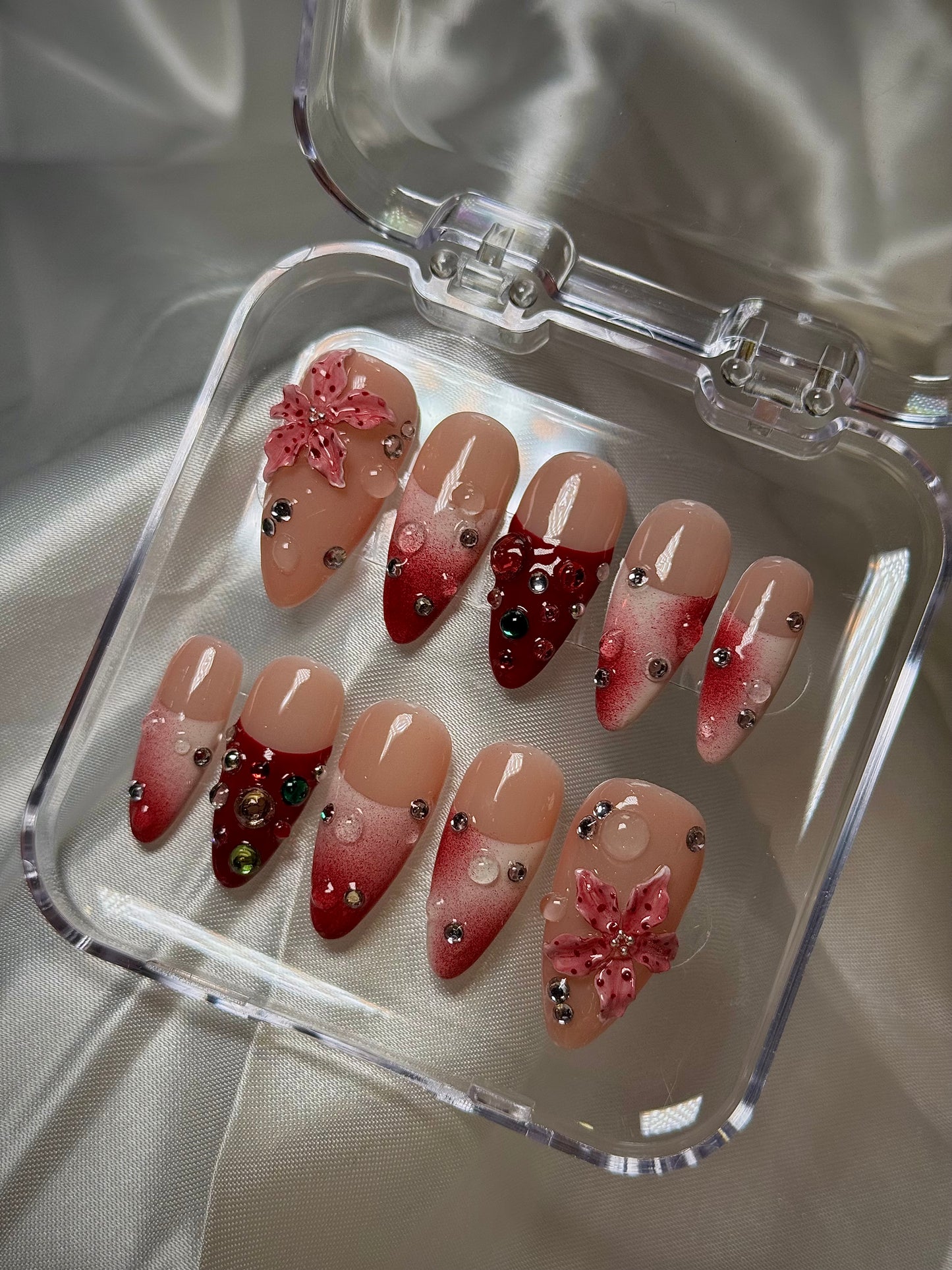 Pretty Poinsettias set